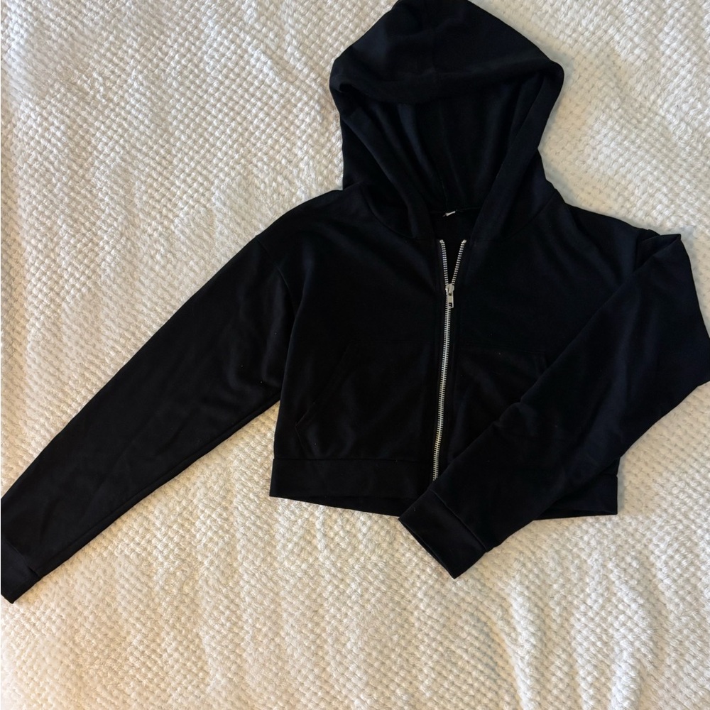 Cider Black Cropped Zip-Up Hoodie